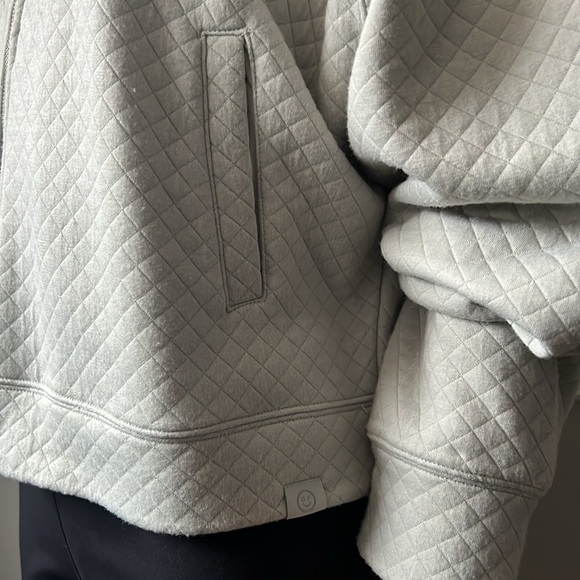 #47. GILLY HICKS Women’s Quilted Bomber Jacket - Picture 8 of 15